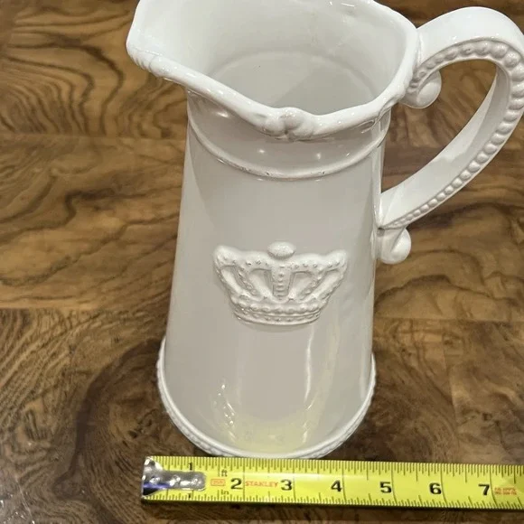 White Ceramic Crown Pitcher Vase Vintage Style Farmhouse Cottagecore Décor - Picture 7 of 7